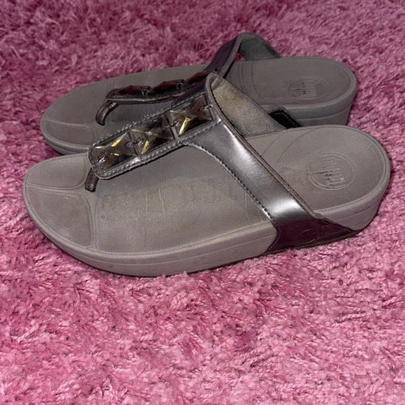 FitFlop Silver Pietra Jeweled Sandals Size 5 - Picture 2 of 6